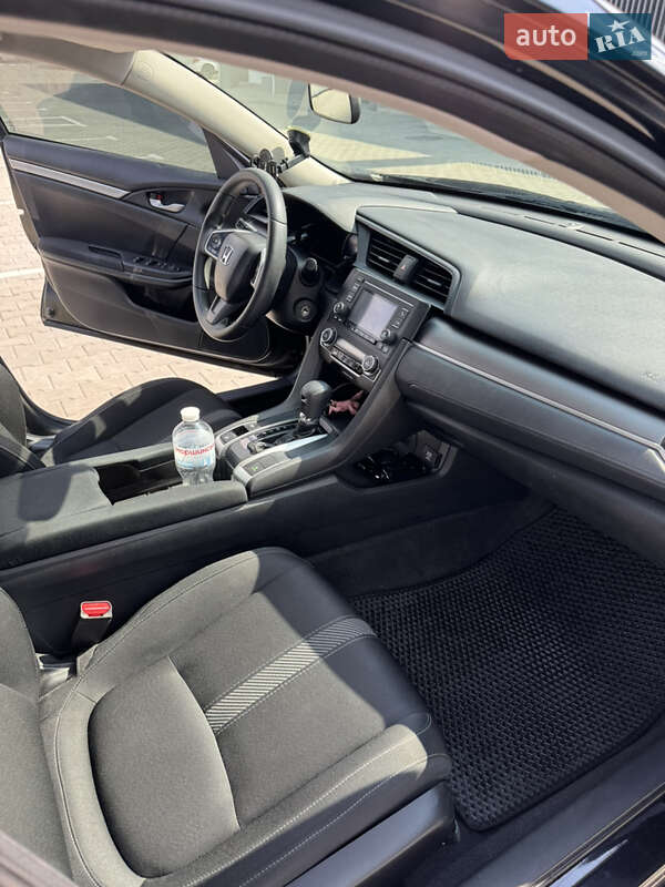 Седан Honda Civic 2016 в Черкассах