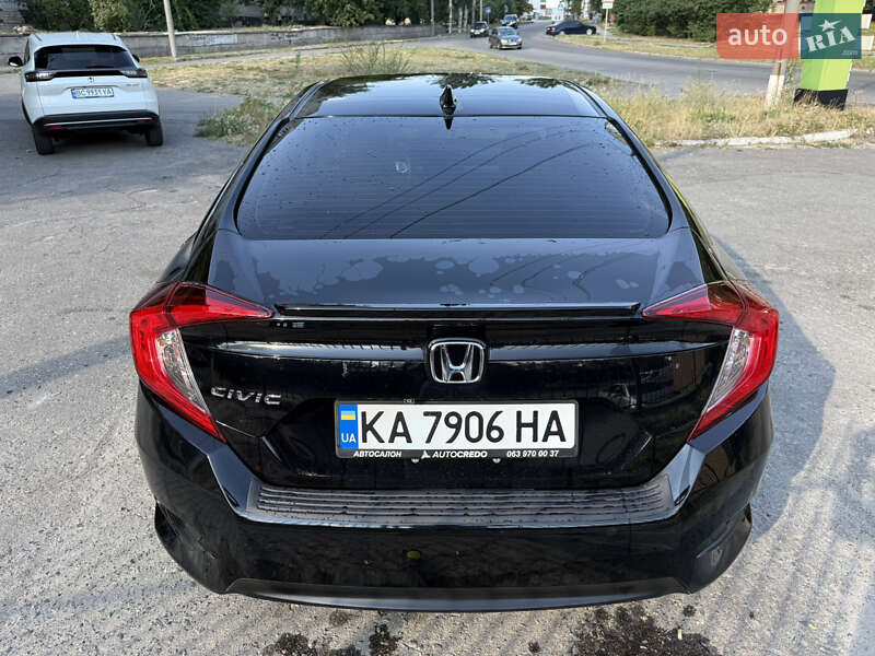 Седан Honda Civic 2017 в Запоріжжі