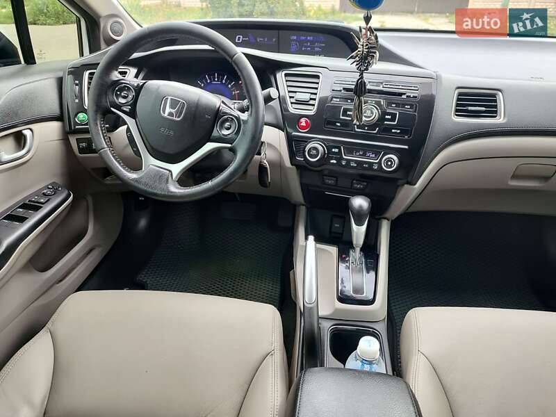 Седан Honda Civic 2013 в Новомосковске