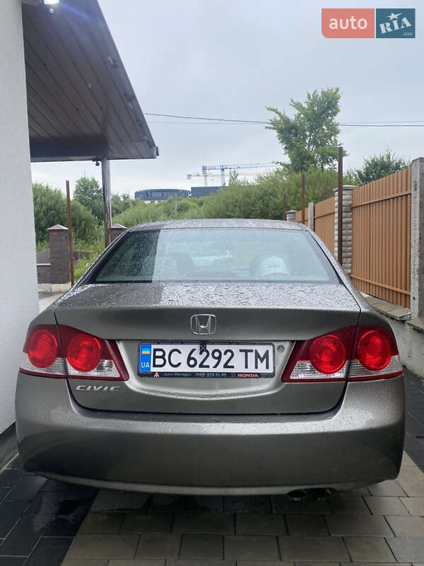 Седан Honda Civic 2008 в Львові