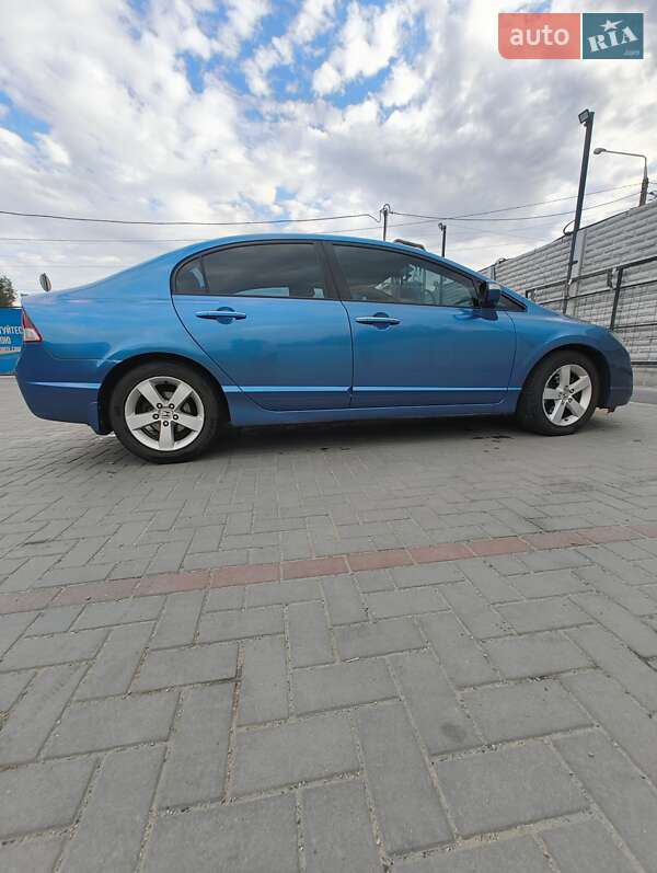 Седан Honda Civic 2008 в Киеве