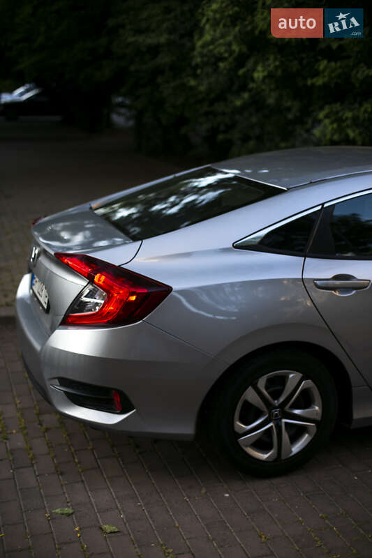 Седан Honda Civic 2018 в Одессе