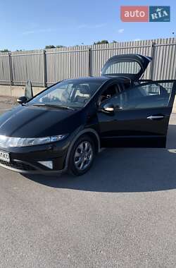 Хэтчбек Honda Civic 2006 в Виннице