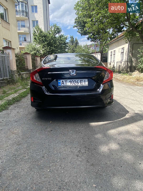 Седан Honda Civic 2017 в Івано-Франківську