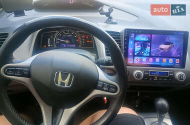 Седан Honda Civic 2006 в Ровно