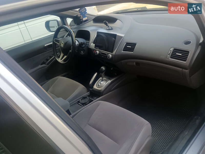 Седан Honda Civic 2006 в Ровно