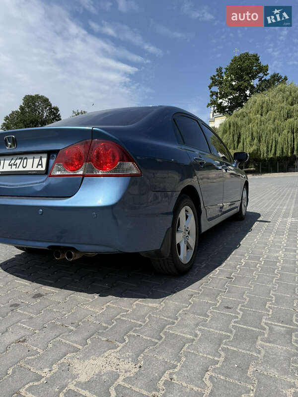 Седан Honda Civic 2007 в Львове