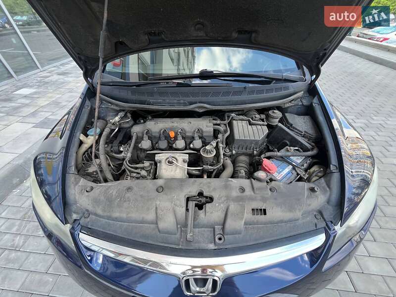 Седан Honda Civic 2008 в Киеве