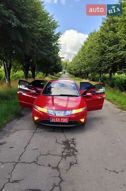 Хэтчбек Honda Civic 2007 в Заре