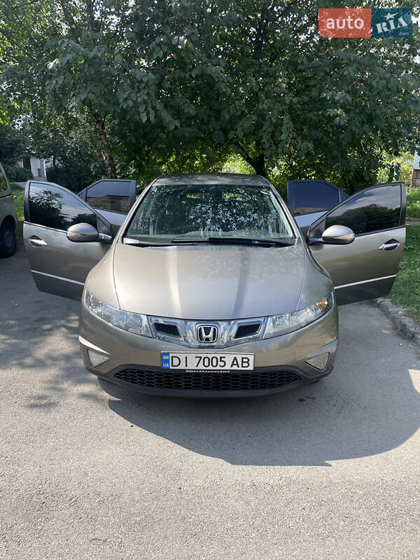 Хэтчбек Honda Civic 2007 в 