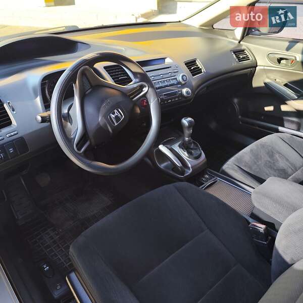 Седан Honda Civic 2011 в Києві