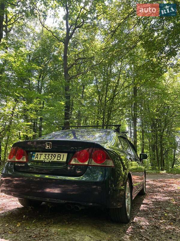 Седан Honda Civic 2008 в Ивано-Франковске