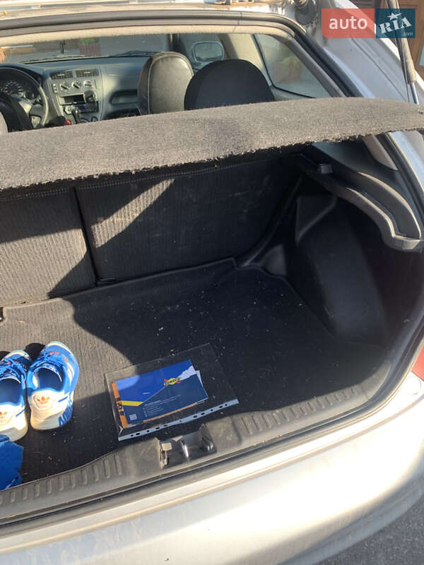 Купе Honda Civic 2002 в Рівному