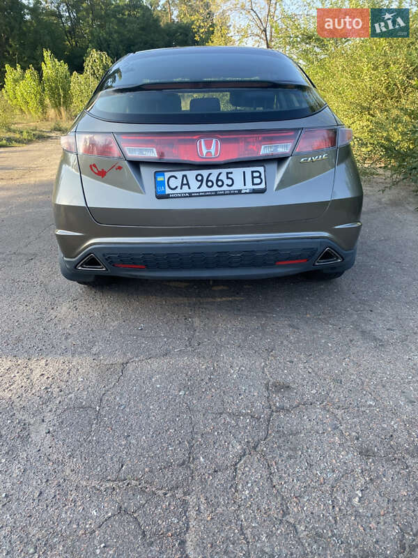 Хэтчбек Honda Civic 2008 в Черкассах