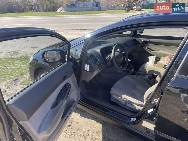 Седан Honda Civic 2006 в Чутовому фото 12 Седан Honda Civic 2006 в Чутовому