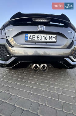 Хэтчбек Honda Civic 2016 в 