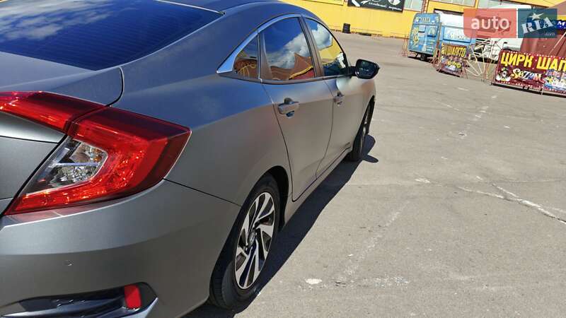 Седан Honda Civic 2018 в Житомирі