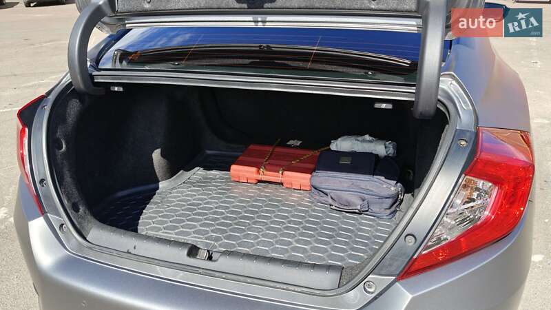 Седан Honda Civic 2018 в Житомирі