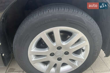 Хэтчбек Honda Civic 2004 в 