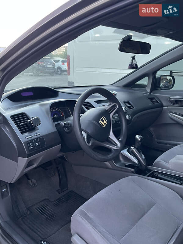 Седан Honda Civic 2008 в Львове