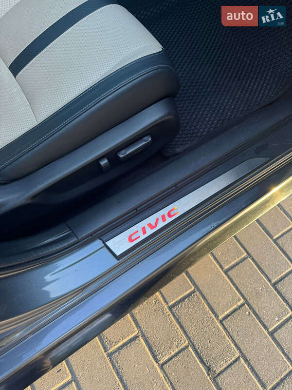 Хэтчбек Honda Civic 2018 в Кривом Роге