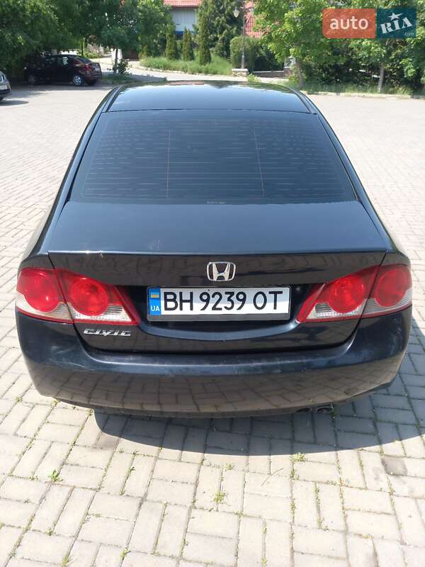 Седан Honda Civic 2008 в Чернівцях