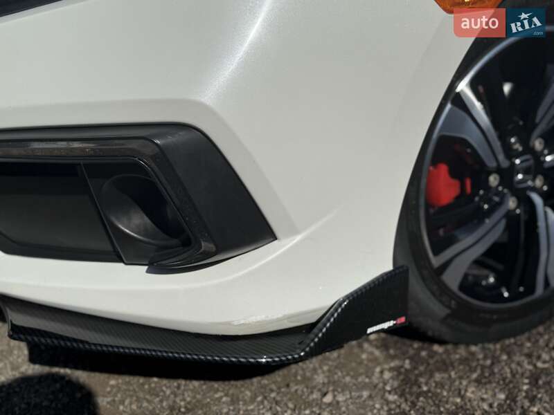 Седан Honda Civic 2019 в Днепре