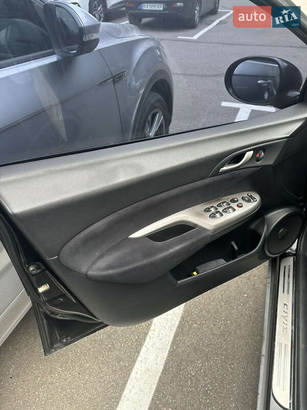 Хэтчбек Honda Civic 2007 в Киеве