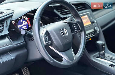 Седан Honda Civic 2016 в 