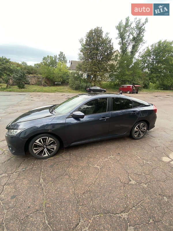Седан Honda Civic 2017 в Черкасах