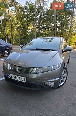 Хэтчбек Honda Civic 2006 в Черкассах