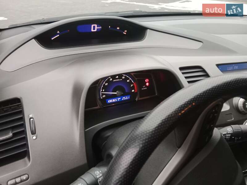 Седан Honda Civic 2009 в Черкассах