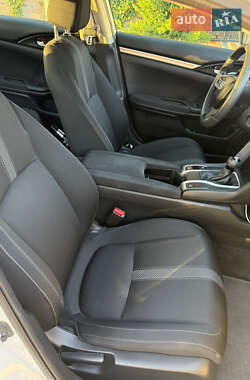 Седан Honda Civic 2015 в 