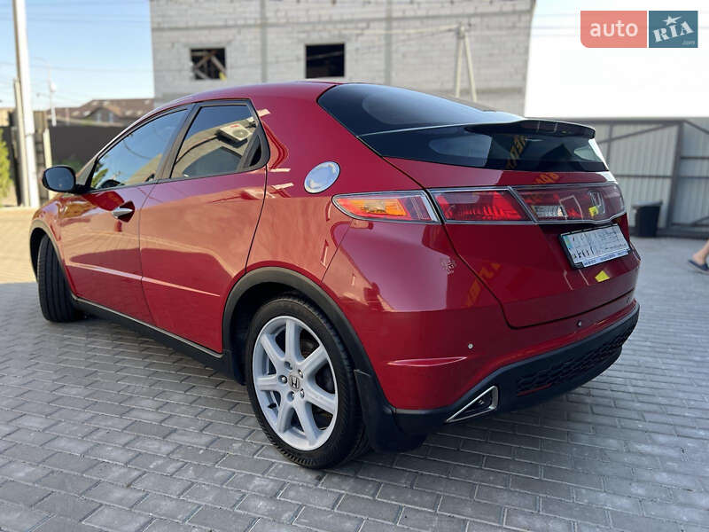 Хэтчбек Honda Civic 2007 в Крюковщине