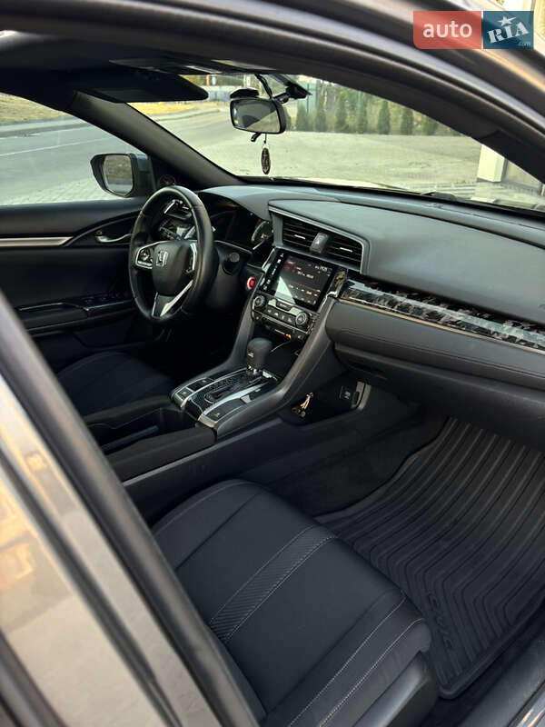 Хетчбек Honda Civic 2017 в Луцьку