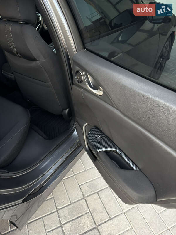 Хетчбек Honda Civic 2017 в Луцьку