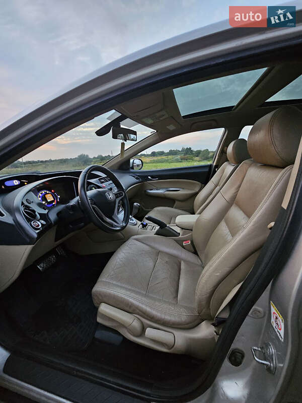 Хэтчбек Honda Civic 2007 в Львове