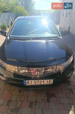 Хэтчбек Honda Civic 2006 в 