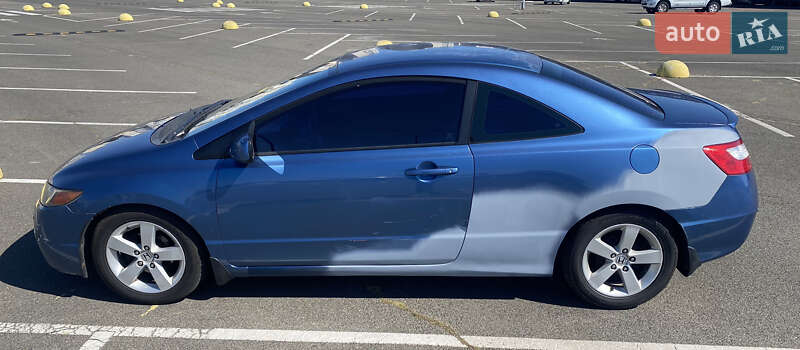 Купе Honda Civic 2005 в Киеве фото 2 Купе Honda Civic 2005 в Киеве