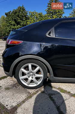 Хэтчбек Honda Civic 2008 в 