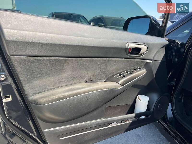 Седан Honda Civic 2008 в Львові