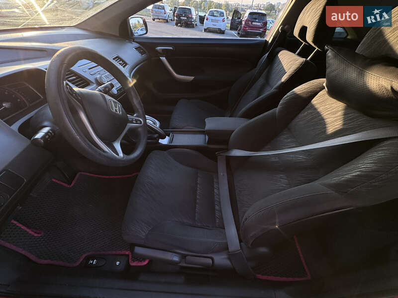 Купе Honda Civic 2006 в Виннице