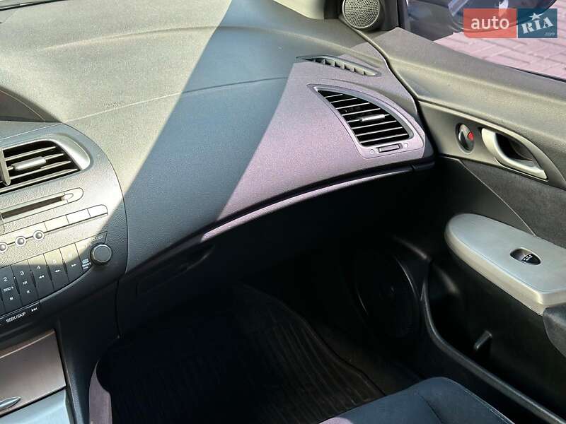 Хэтчбек Honda Civic 2008 в Одессе