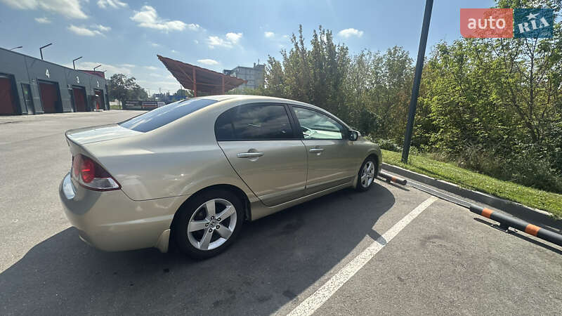 Седан Honda Civic 2008 в Киеве