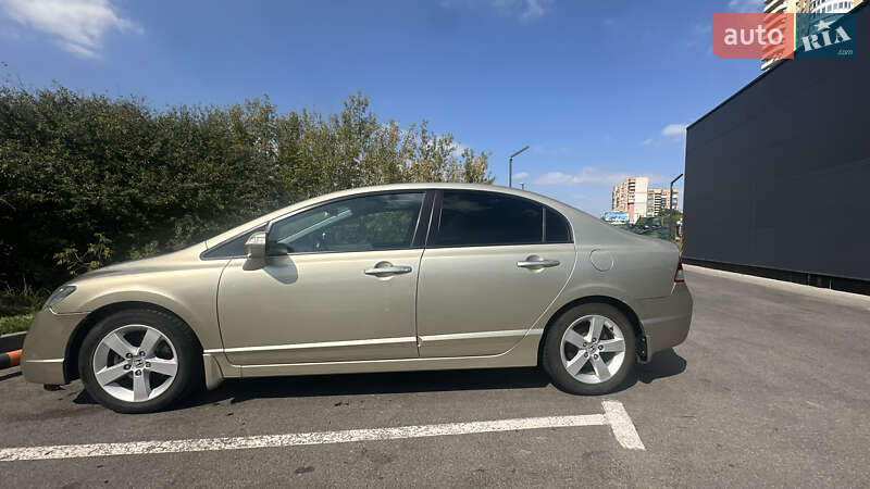 Седан Honda Civic 2008 в Киеве