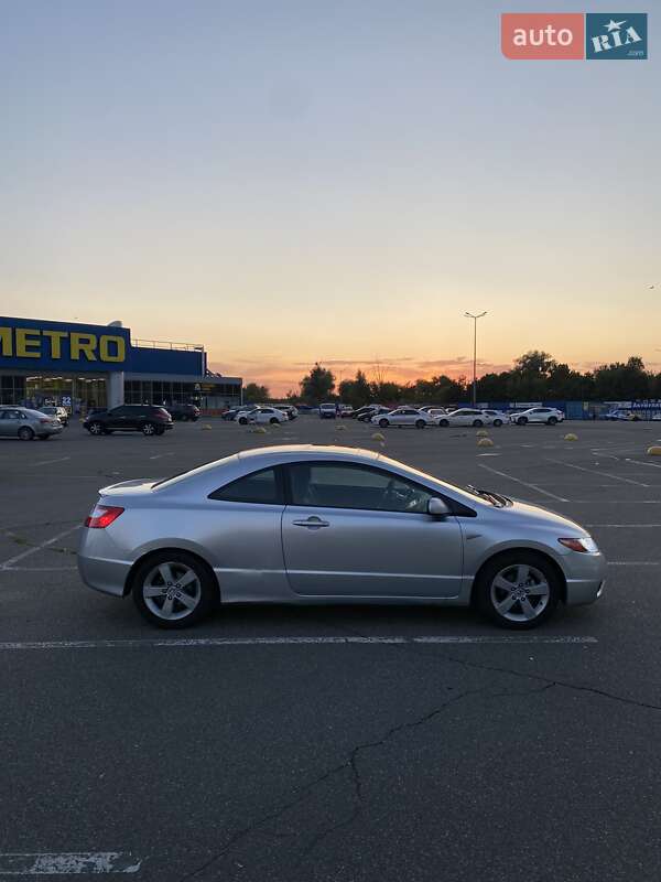 Купе Honda Civic 2006 в Києві фото 8 Купе Honda Civic 2006 в Києві