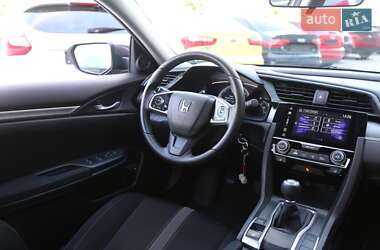 Седан Honda Civic 2016 в 