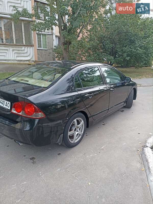 Седан Honda Civic 2008 в Киеве