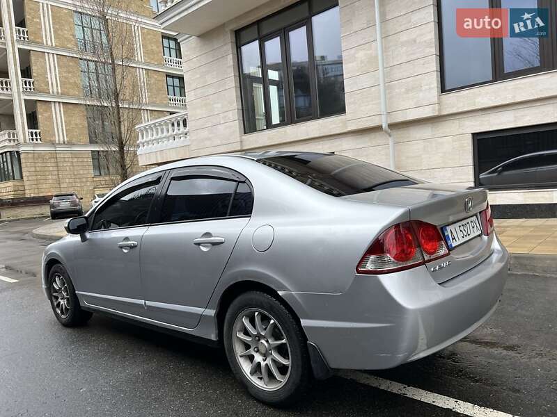 Седан Honda Civic 2008 в Киеве