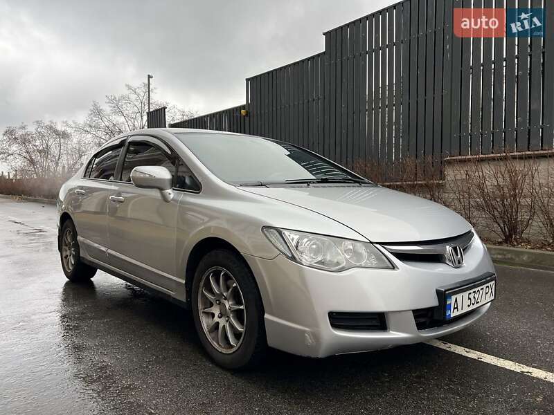 Седан Honda Civic 2008 в Киеве